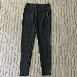 NWT - New Mix Butt Enhancing Leggings.  Women’s Size L/XL